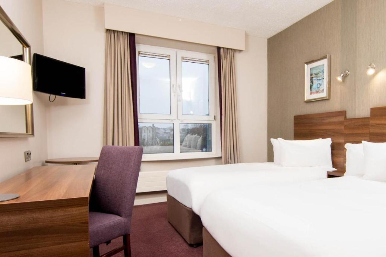 Leonardo Hotel Голвей Екстер'єр фото